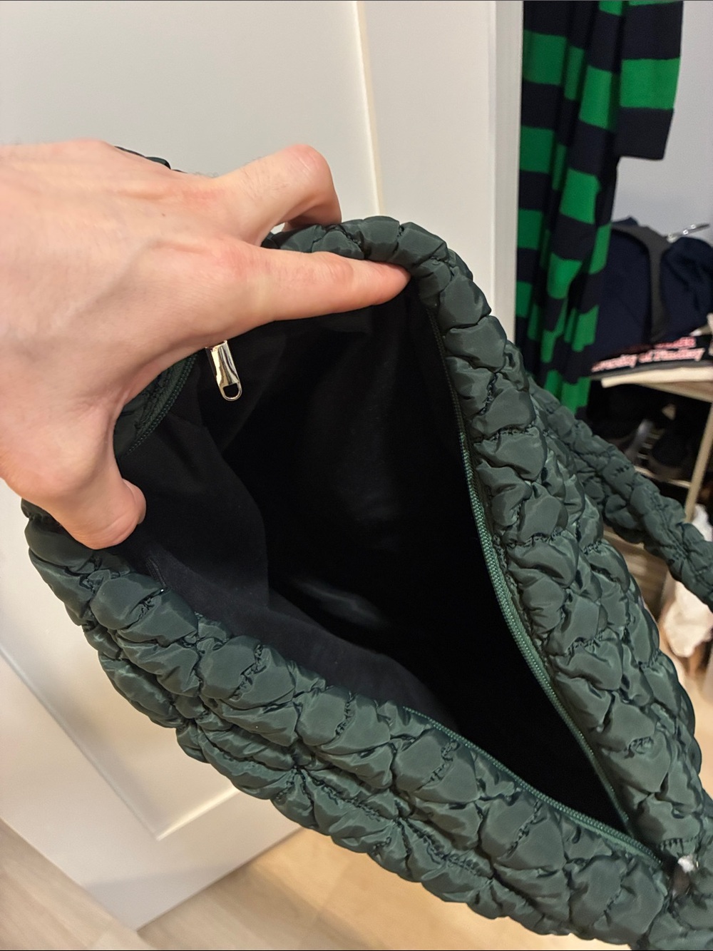 WILD FABLE | Hunter Green Quilt Bag - Picture 4 of 4